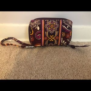 ⛔️ SOLD Vera Bradley Wristlet Wallet Safari Sunset